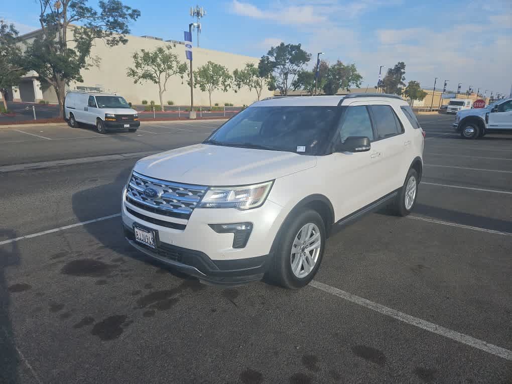 Used 2019 Ford Explorer XLT w/ Equipment Group 201A AWD/4WD image 1
