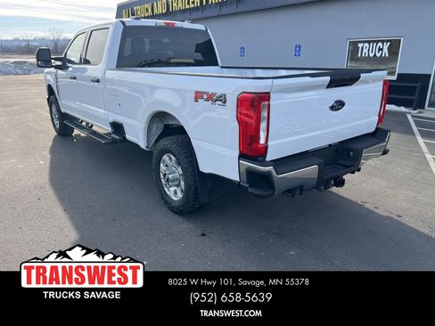 Used 2024 Ford F350 XLT w/ FX4 Off-Road Package image 9