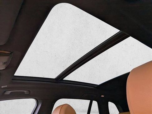 Used 2021 BMW X5 xDrive40i w/ Premium Package image 13