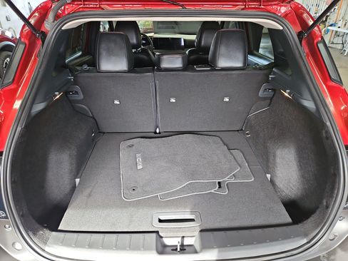 Used 2025 Nissan Kicks SR w/ SR Premium Package image 11