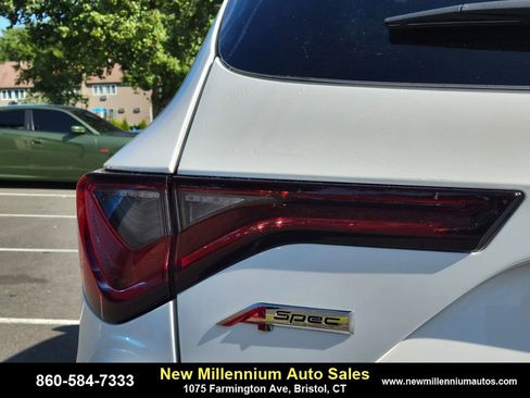 Used 2022 Acura MDX A-Spec image 9