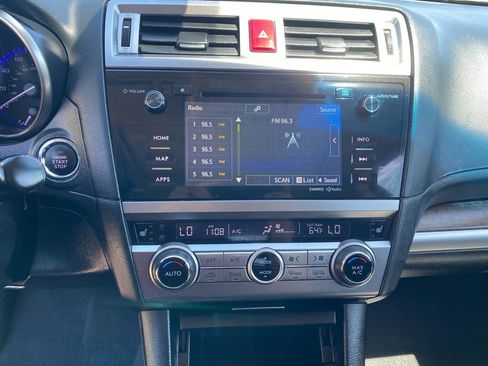 Used 2017 Subaru Outback 2.5i Limited AWD/4WD image 21