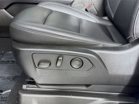 Used 2023 Chevrolet Tahoe Z71 w/ Off-Road Capability Package image 26