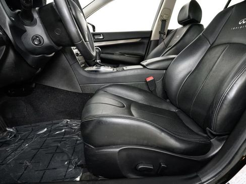 Used 2013 INFINITI G37 x w/ Premium Pkg image 12