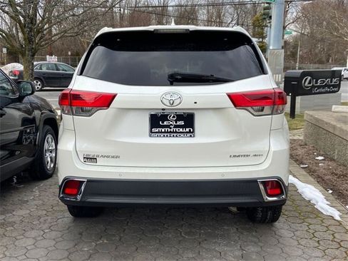 Used 2019 Toyota Highlander Limited Platinum image 6