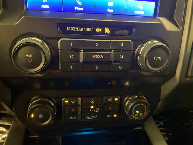 Used 2020 Ford F150 XLT w/ Equipment Group 302A Luxury AWD/4WD image 32
