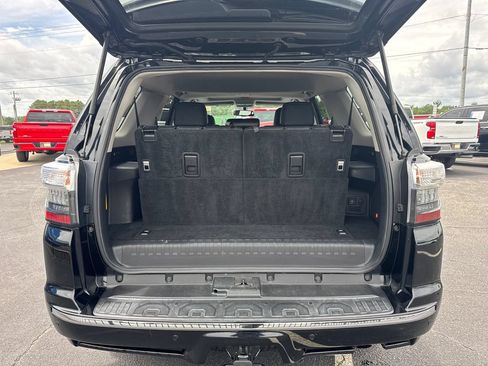 Used 2016 Toyota 4Runner Limited AWD/4WD image 19