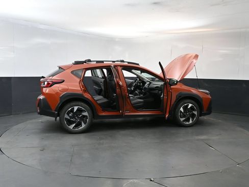Used 2024 Subaru Crosstrek 2.5i Limited w/ Crosstrek Mirror Package AWD/4WD image 26
