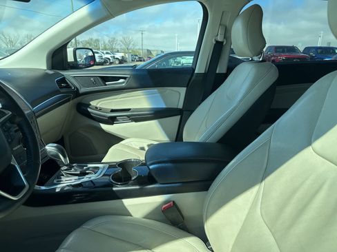 Used 2016 Ford Edge Titanium w/ Equipment Group 301A image 30