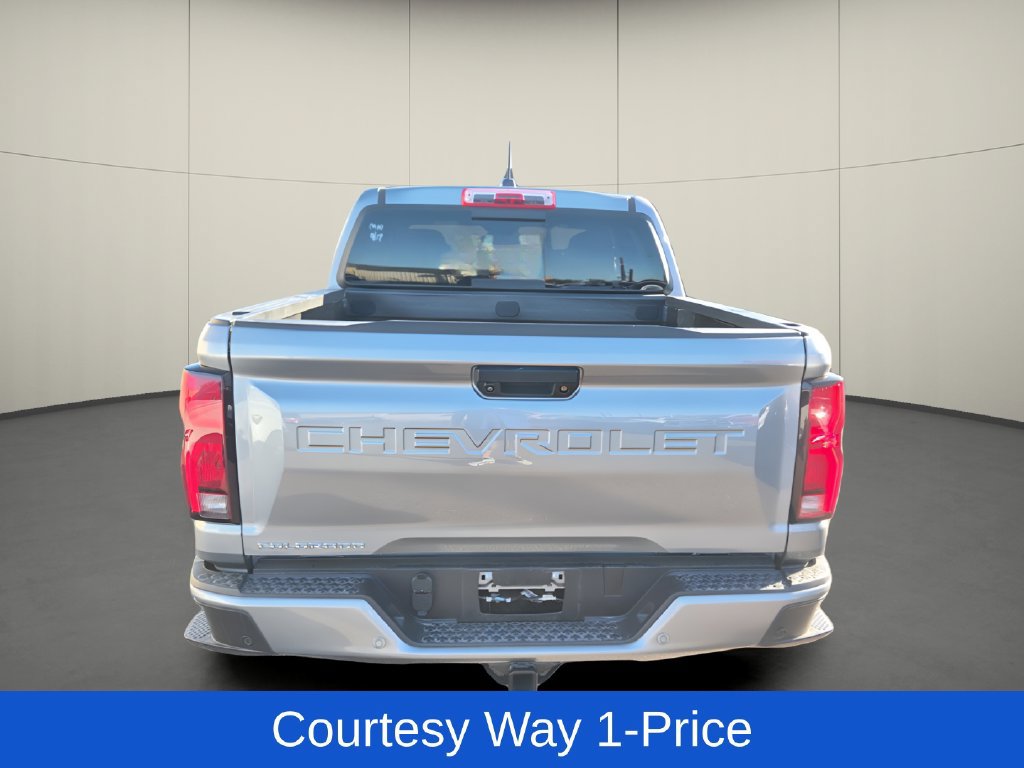 Used 2025 Chevrolet Colorado LT w/ LT Convenience Package RWD image 6