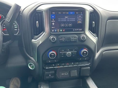 Used 2020 Chevrolet Silverado 1500 RST w/ True North Edition image 17