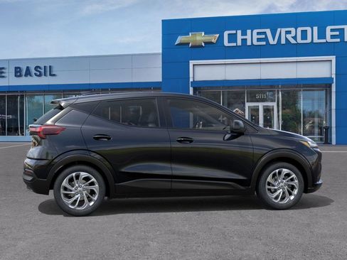 New 2027 Chevrolet Bolt LT w/ Comfort Package FWD image 5