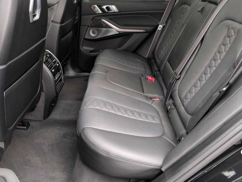 Used 2025 BMW X5 M Competition w/ Executive Package image 21