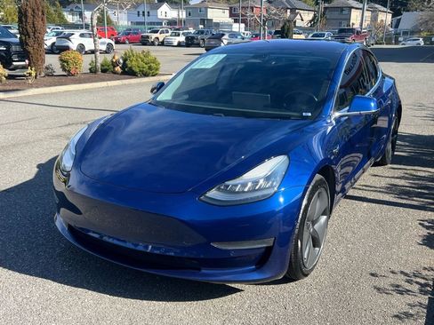 Used 2018 Tesla Model 3 image 4