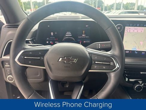 Used 2025 Chevrolet Tahoe Z71 w/ Comfort Package AWD/4WD image 14