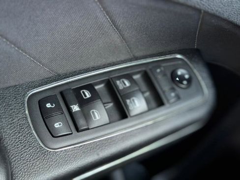 Used 2017 Dodge Charger R/T image 22