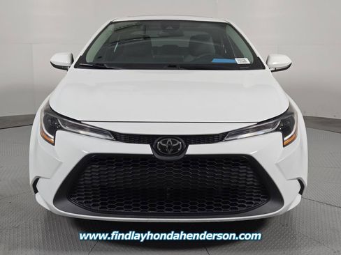 Used 2022 Toyota Corolla LE w/ LE Premium Package FWD image 8