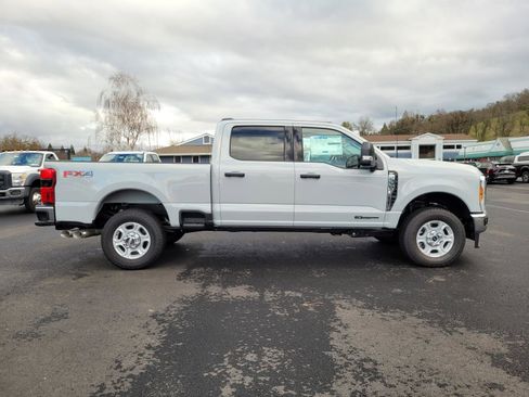 New 2026 Ford F350 XLT w/ 360-Degree Camera Package AWD/4WD image 4