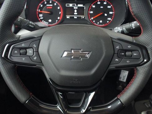 New 2026 Chevrolet Trax RS w/ Sunroof Package image 7