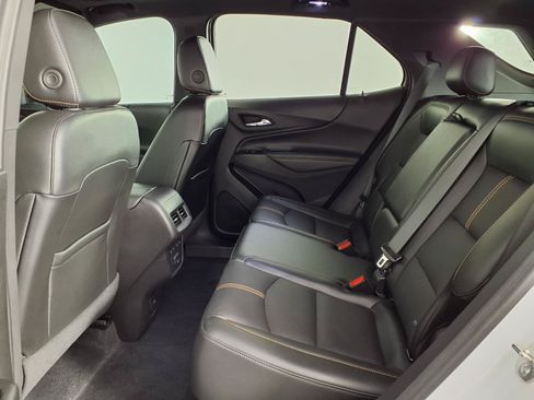 Used 2024 Chevrolet Equinox Premier AWD/4WD image 13