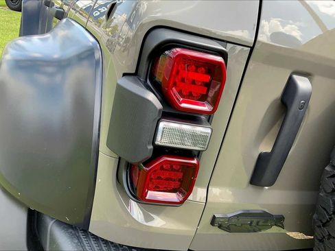 New 2025 Ford Bronco Raptor image 14