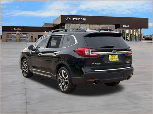 Used 2023 Subaru Ascent Touring AWD/4WD image 3