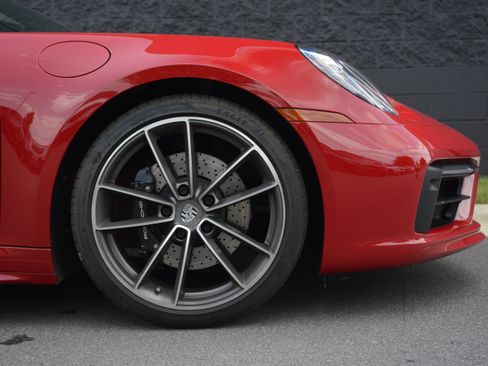 Used 2022 Porsche 911 Targa 4S AWD/4WD image 39