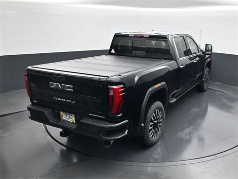 New 2026 GMC Sierra 3500 Denali Ultimate image 17