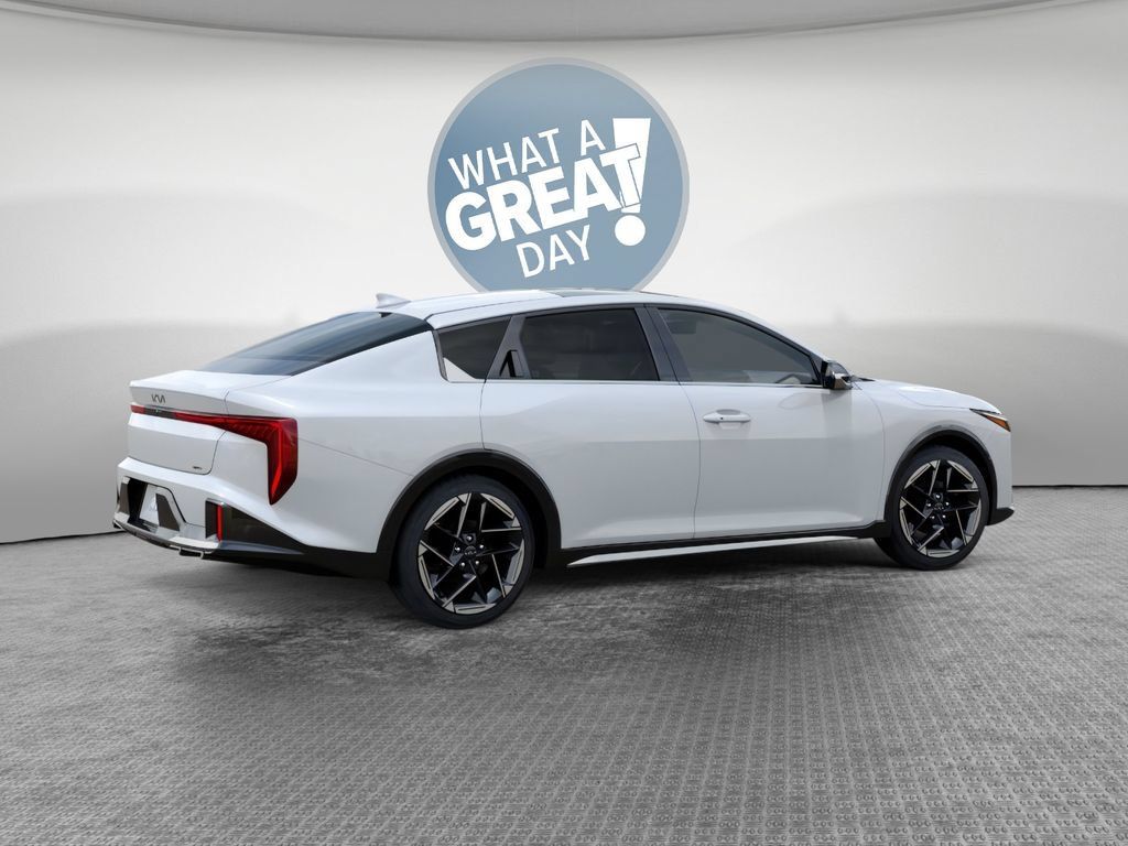New 2026 Kia K4 GT-Line w/ GT-Line Premium Package FWD image 6