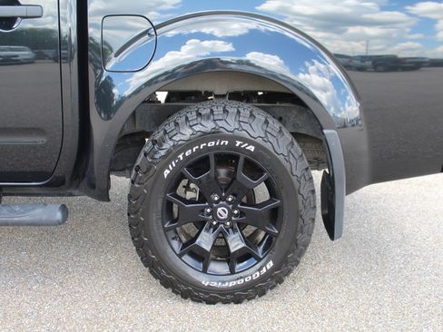 Used 2020 Nissan Frontier SV w/ Midnight Edition Floor Mats AWD/4WD image 19