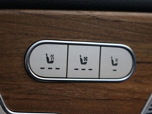 Used 2023 Mercedes-Benz GLS 450 4MATIC image 61