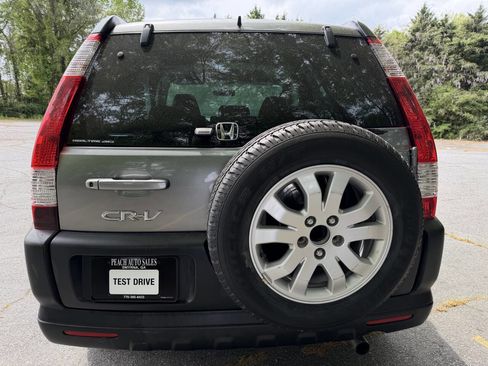 Used 2005 Honda CR-V EX image 4