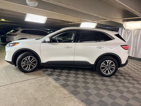 Used 2022 Ford Escape SEL image 4