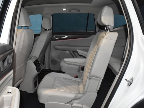 New 2026 Volkswagen Atlas SEL Premium R-Line image 15