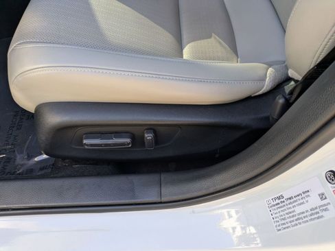 Used 2024 Honda Civic EX-L image 22