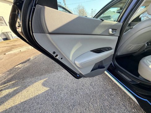 Used 2017 Kia Optima EX w/ Technology Package image 40