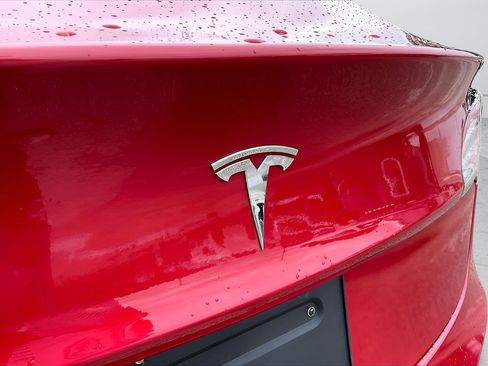 Used 2018 Tesla Model 3 Long Range RWD image 25