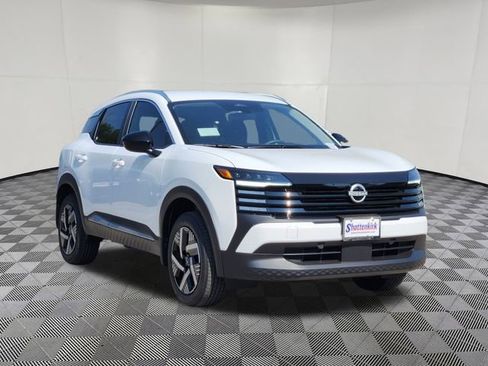 New 2026 Nissan Kicks SV image 2