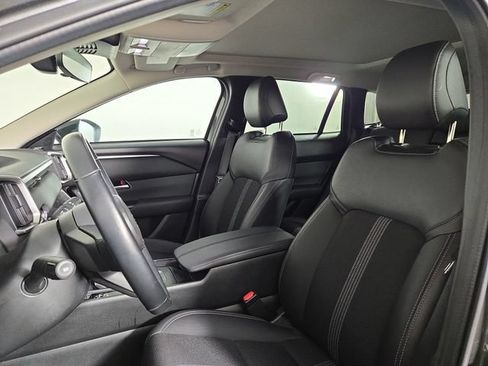 Used 2025 MAZDA CX-50 AWD 2.5 S w/ Premium Package image 12