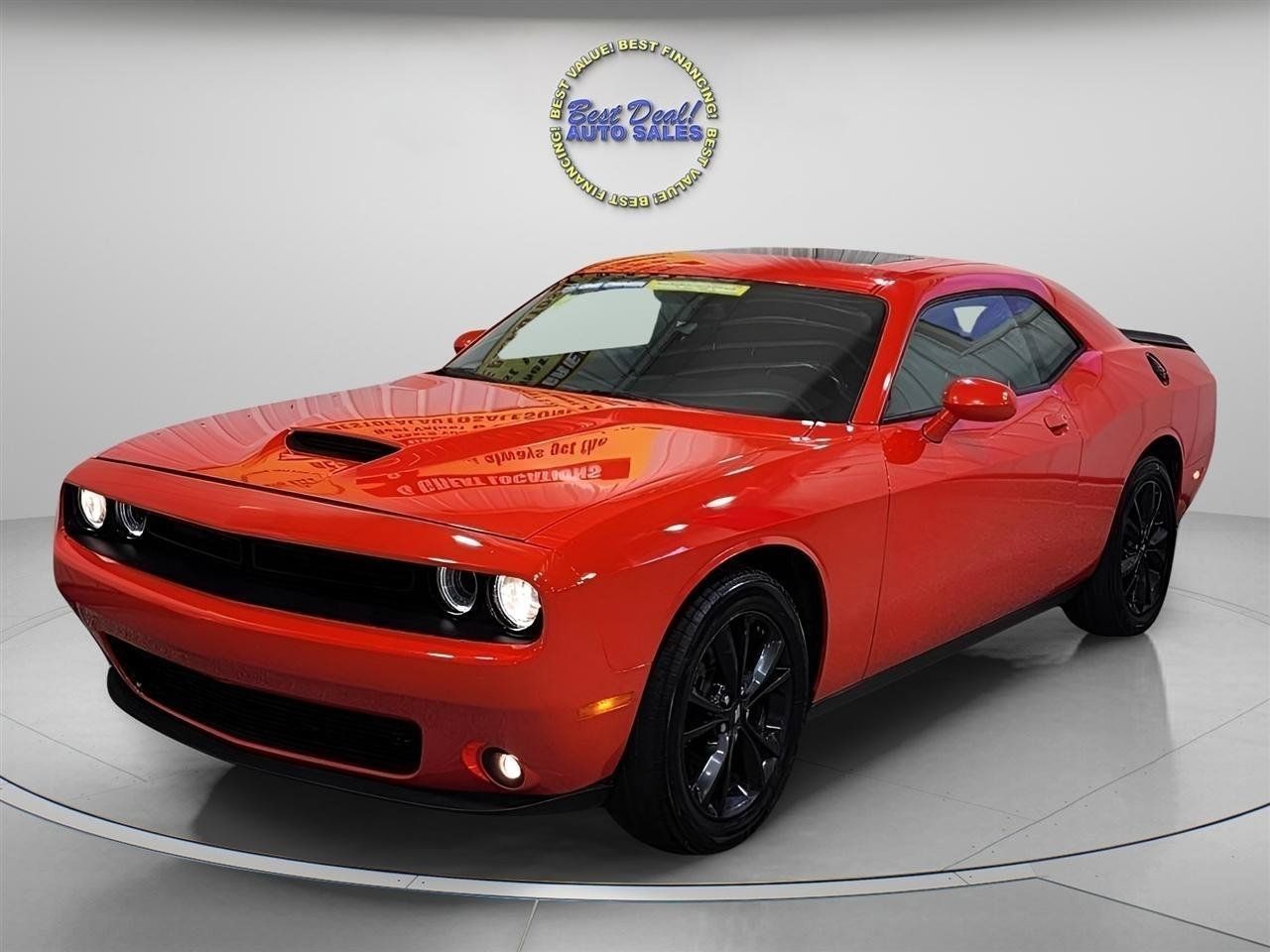 Used 2020 Dodge Challenger GT w/ Blacktop Package AWD/4WD image 2