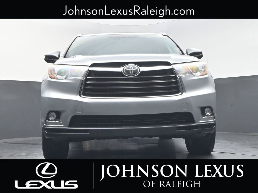 Used 2016 Toyota Highlander Limited Platinum FWD image 15