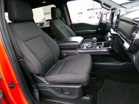 Used 2022 Ford F150 XLT w/ Equipment Group 302A High image 11