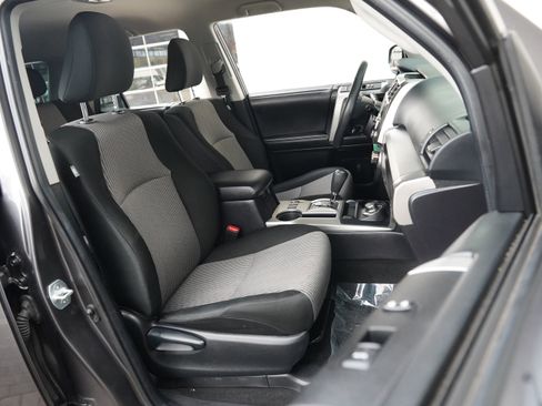 Used 2020 Toyota 4Runner SR5 image 27