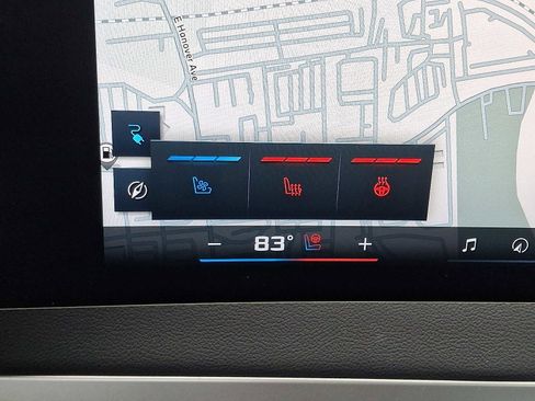 Used 2025 BMW iX M60 image 25