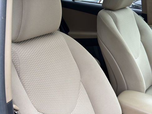 Used 2012 Toyota RAV4 4WD w/ Upgrade Value Pkg image 30