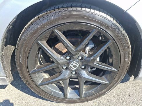 Used 2024 Honda Civic Sport image 8