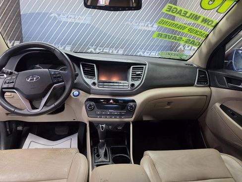 Used 2016 Hyundai Tucson Limited FWD image 13