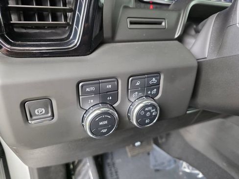 Used 2025 GMC Sierra 1500 AT4 AWD/4WD image 26