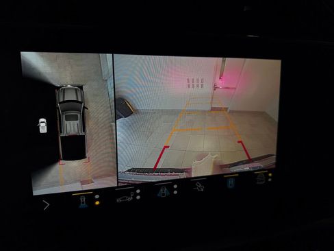 Certified 2022 GMC Sierra 1500 AT4 w/ AT4 Premium Package image 21