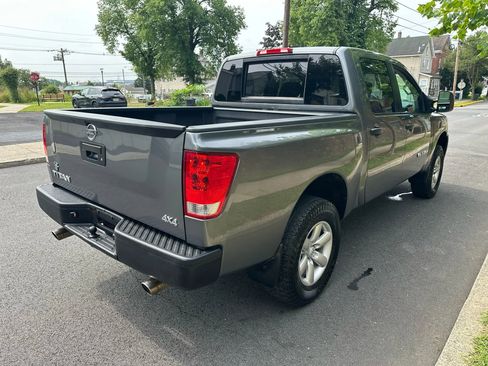 Used 2015 Nissan Titan PRO-4X image 10